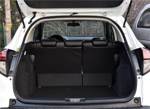 缤智 2019款 1.5L CVT豪华型 国VI 车厢座椅   后备厢