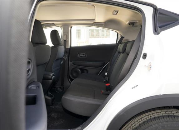 缤智 2020款 1.5L CVT精英版 车厢座椅   后排空间