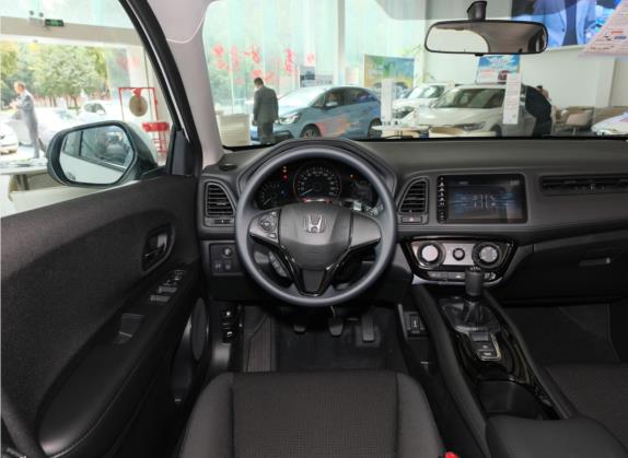 缤智 2020款 1.5L 手动舒适版 中控类   驾驶位