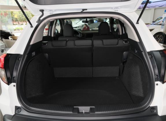 缤智 2020款 1.5L 手动舒适版 车厢座椅   后备厢