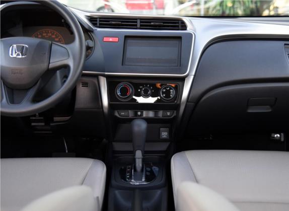 锋范 2015款 1.5L CVT舒适版 中控类   中控台
