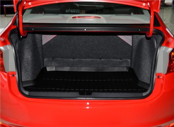 锋范 2015款 1.5L CVT豪华版 车厢座椅   后备厢