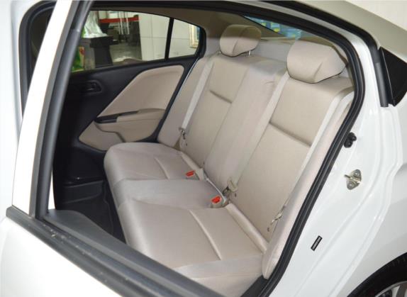 锋范 2017款 1.5L 手动进取版 车厢座椅   后排空间