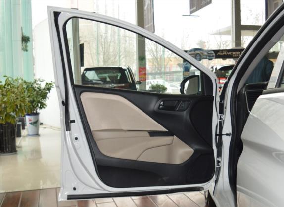 锋范 2017款 1.5L 手动进取版 车厢座椅   前门板