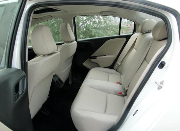 锋范 2017款 1.5L 手动豪华版 车厢座椅   后排空间