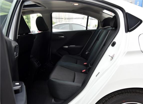 锋范 2017款 1.5L CVT旗舰版 车厢座椅   后排空间