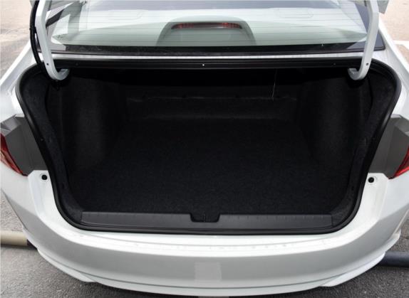 锋范 2017款 1.5L CVT旗舰版 车厢座椅   后备厢