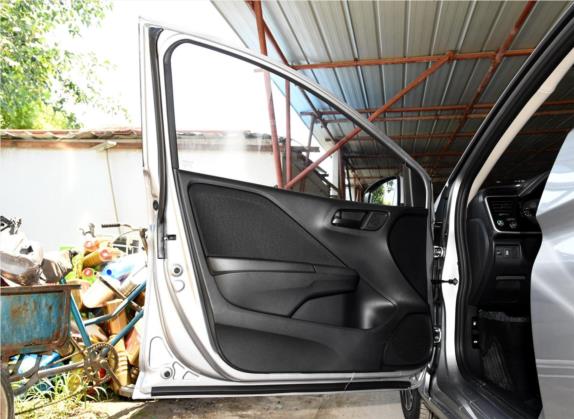 锋范 2018款 1.5L CVT型动Pro版 车厢座椅   前门板