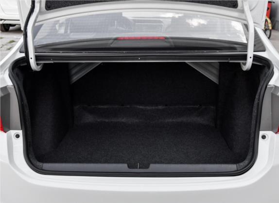 锋范 2018款 1.5L CVT型动版 车厢座椅   后备厢
