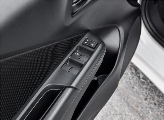 锋范 2018款 1.5L CVT型动版 车厢座椅   门窗控制