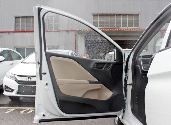 锋范 2018款 1.5L CVT舒适版 车厢座椅   前门板