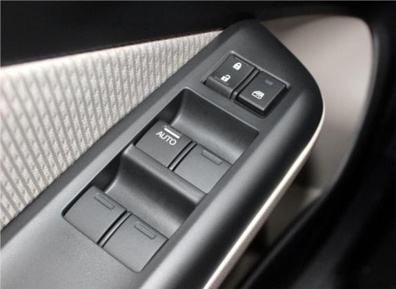 锋范 2018款 1.5L CVT舒适版 车厢座椅   门窗控制