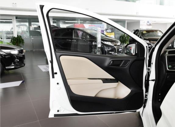 锋范 2019款 1.5L CVT舒适版 车厢座椅   前门板
