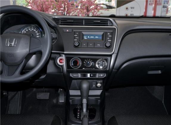 锋范 2019款 1.5L CVT型动版 中控类   中控台