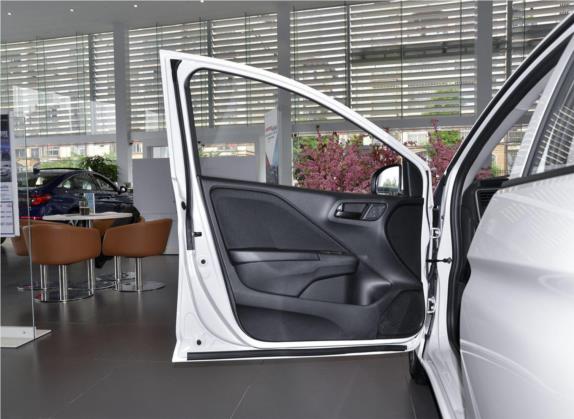 锋范 2019款 1.5L CVT型动版 车厢座椅   前门板