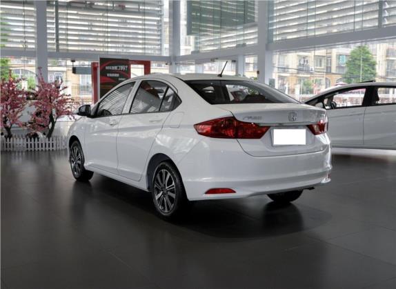 锋范 2019款 1.5L CVT型动版 外观   斜后