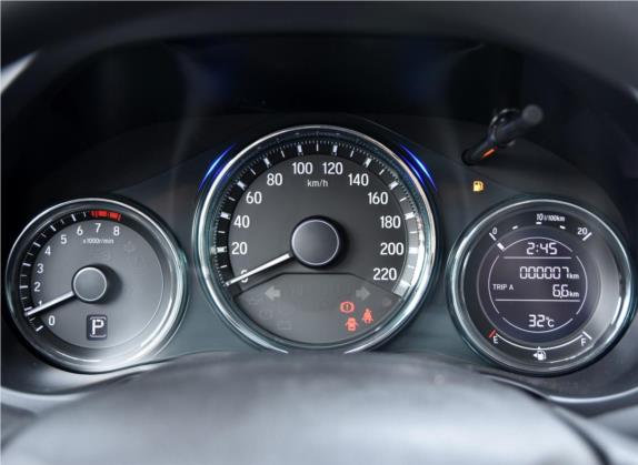 锋范 2019款 1.5L CVT型动版 中控类   仪表盘
