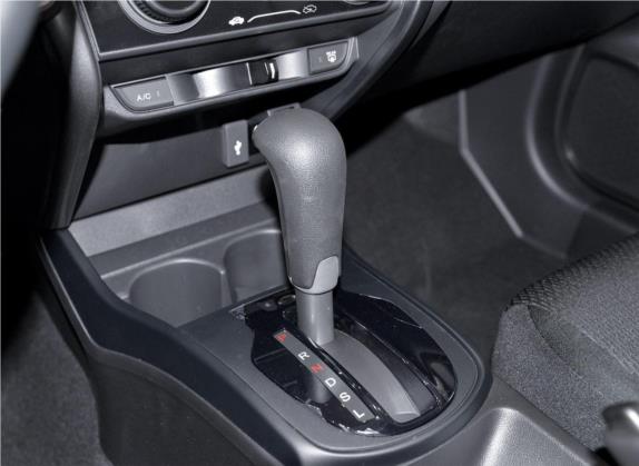 锋范 2019款 1.5L CVT型动版 中控类   挡把