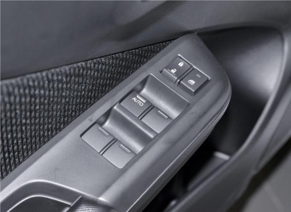锋范 2019款 1.5L CVT型动版 车厢座椅   门窗控制