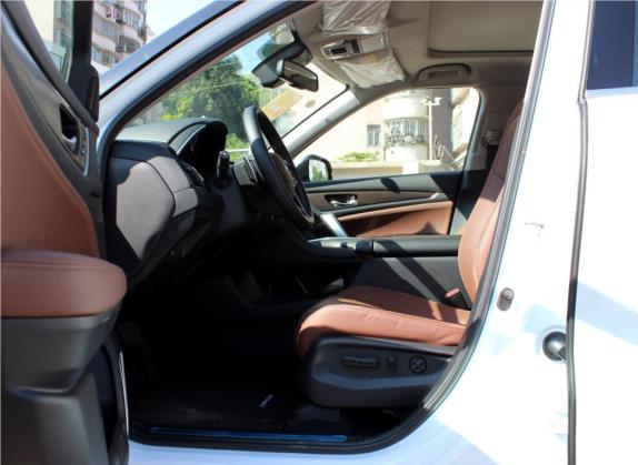 冠道 2017款 370TURBO 四驱尊贵版 车厢座椅   前排空间