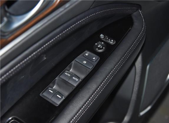 冠道 2019款 240TURBO 两驱精英版 车厢座椅   门窗控制