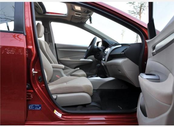 锋范经典 2008款 1.5L 自动精英版 车厢座椅   前排空间