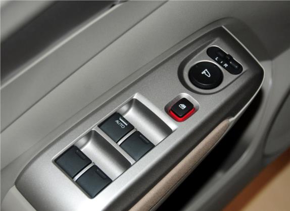 锋范经典 2011款 1.5L 自动精英品致版 车厢座椅   门窗控制