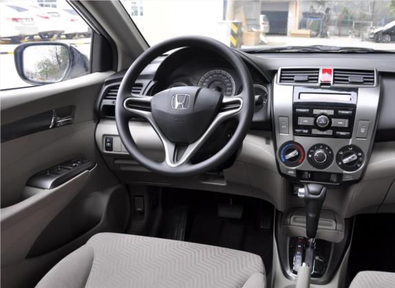 锋范经典 2012款 1.5L 自动精英版 中控类   驾驶位