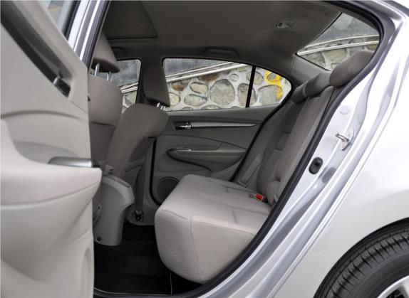 锋范经典 2012款 1.5L 自动精英版 车厢座椅   后排空间