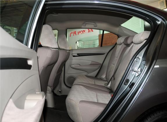 锋范经典 2012款 1.5L 手动舒适版 车厢座椅   后排空间
