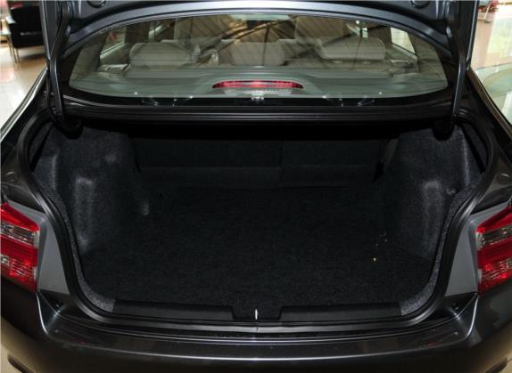 锋范经典 2012款 1.5L 手动舒适版 车厢座椅   后备厢