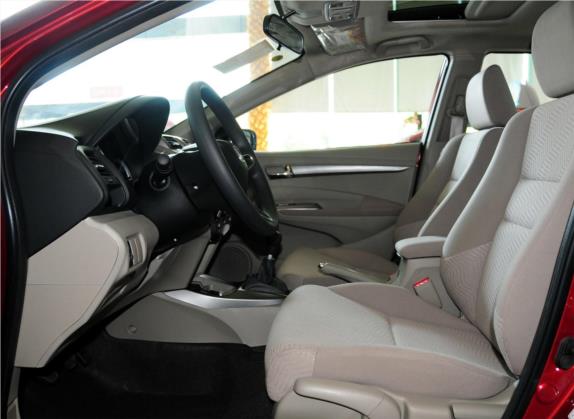 锋范经典 2012款 1.5L 手动精英版 车厢座椅   前排空间
