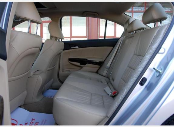 雅阁 2009款 2.4L LX 车厢座椅   后排空间