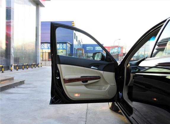 雅阁 2011款 2.4L EX 车厢座椅   前门板