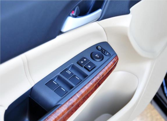 雅阁 2011款 2.4L EX 车厢座椅   门窗控制