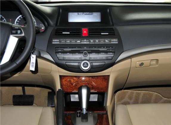 雅阁 2011款 2.4L LX 中控类   中控台