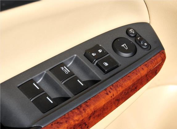 雅阁 2012款 2.0L SE 车厢座椅   门窗控制