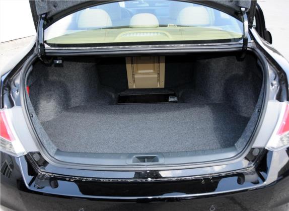 雅阁 2012款 2.4L SE 车厢座椅   后备厢