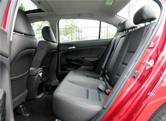 雅阁 2013款 2.4L SE 车厢座椅   后排空间