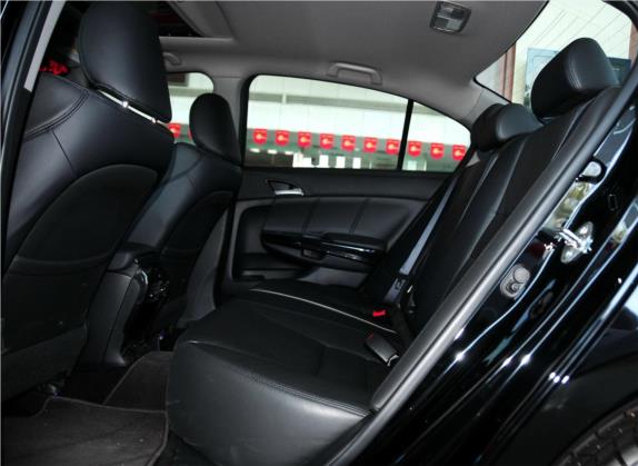 雅阁 2013款 2.0L SE 车厢座椅   后排空间