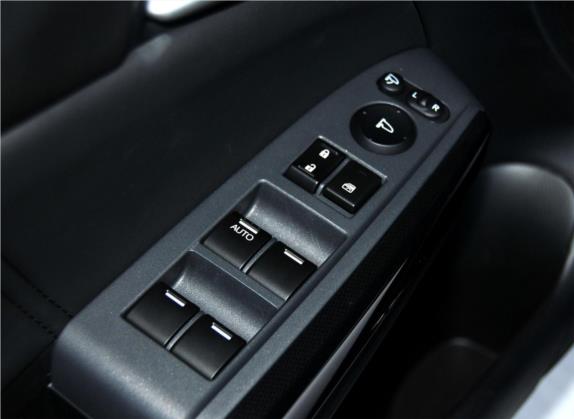 雅阁 2013款 2.0L SE 车厢座椅   门窗控制