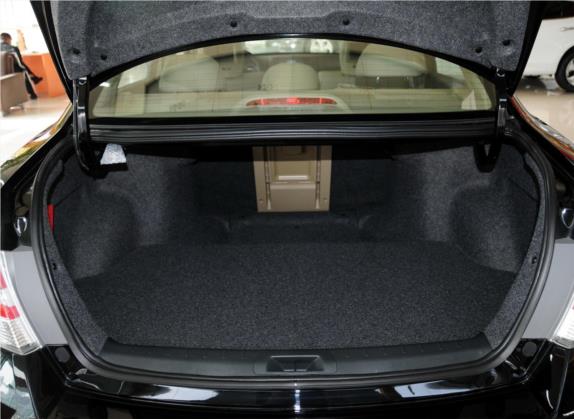 雅阁 2013款 2.4L LX 车厢座椅   后备厢