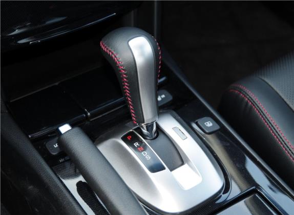 雅阁 2013款 2.4L PE 中控类   挡把