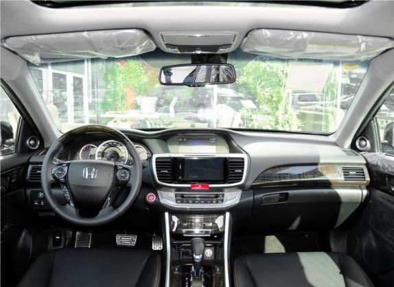 雅阁 2014款 3.0L VTI 尊贵版 中控类   中控全图