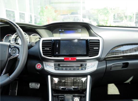 雅阁 2014款 3.0L VTI 尊贵版 中控类   中控台