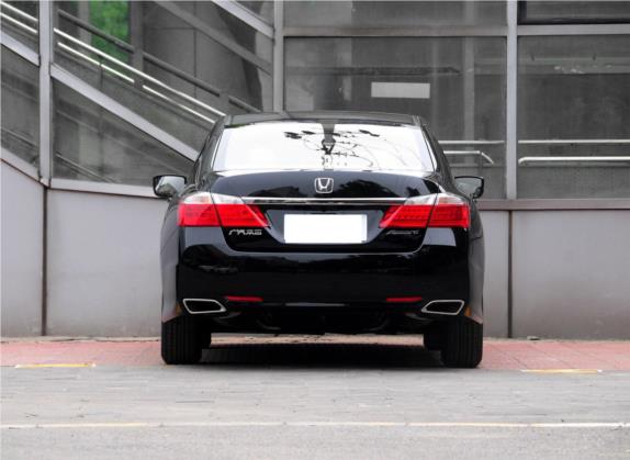 雅阁 2014款 2.0L EXN 豪华导航版 外观   正后