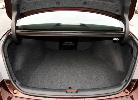 雅阁 2014款 2.4L LX 舒适版 车厢座椅   后备厢