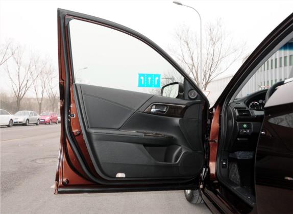 雅阁 2014款 2.4L LX 舒适版 车厢座椅   前门板