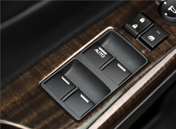 雅阁 2014款 2.4L LX 舒适版 车厢座椅   门窗控制