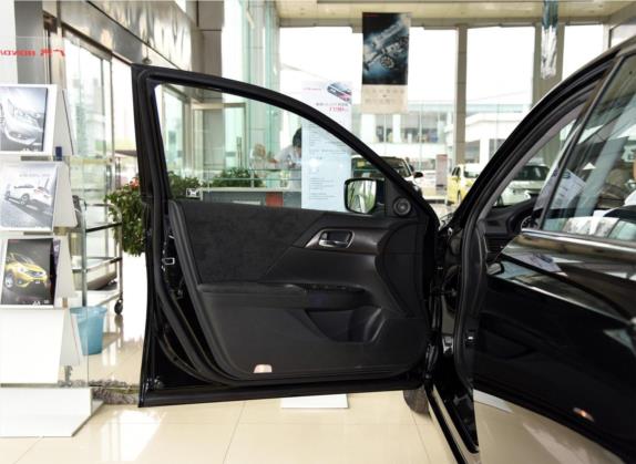雅阁 2015款 2.0L LX 舒适版 车厢座椅   前门板